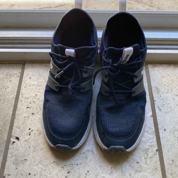 Nautica Navy Blue Athletic Sneakers 11 us with defect - Picture 2 of 6